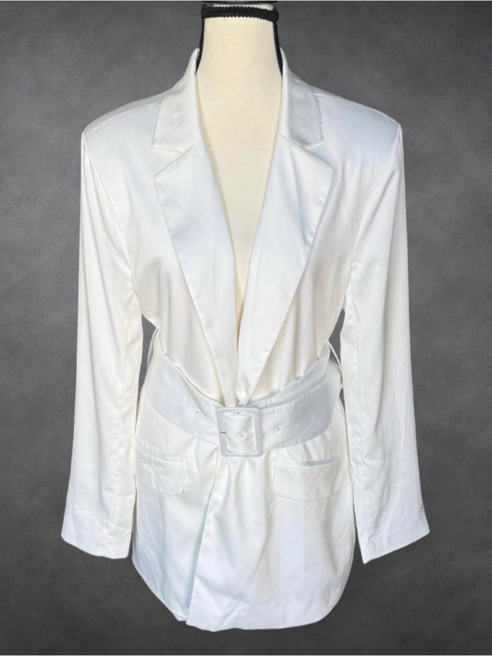 Danielle Bernstein White Belted Blazer - Medium‎